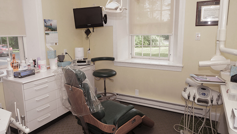 Advanced Cosmetic & Family Dentistry | 717 Newfield St, Middletown, CT 06457 | Phone: (860) 347-1227