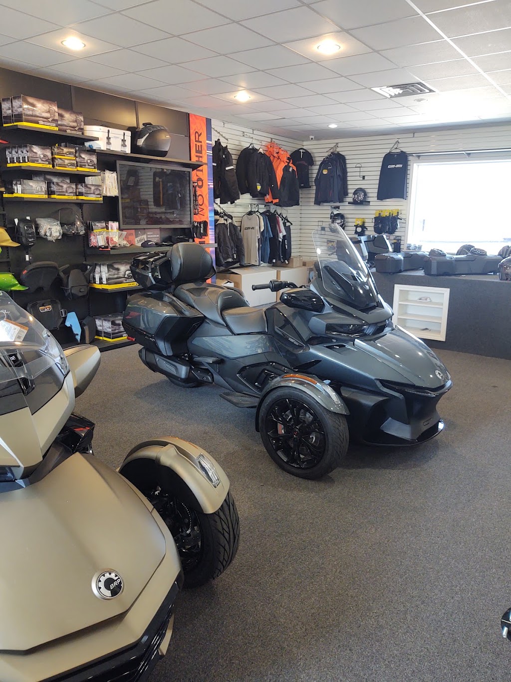 Arctic Adventures | 2050 NY-32 N, Rosendale, NY 12472 | Phone: (845) 658-8844