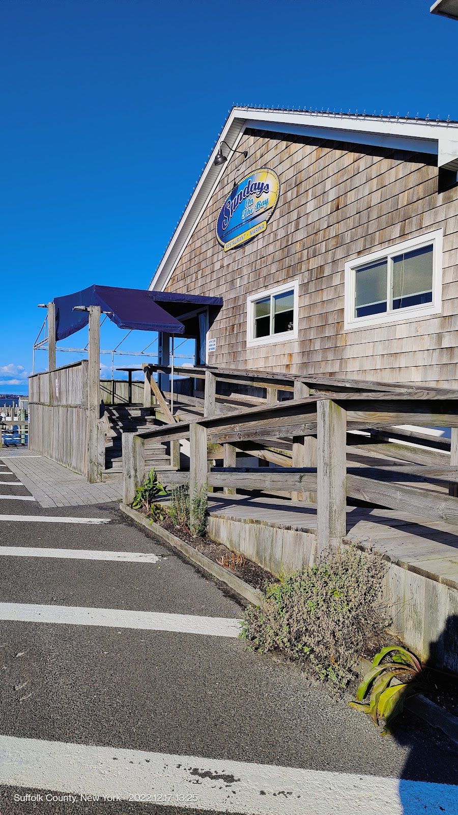 Sundays On The Bay | 369 Dune Rd, Hampton Bays, NY 11946 | Phone: (631) 728-2611