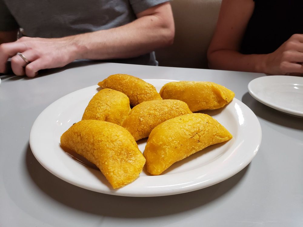 Antojitos Colombianos 2 | 704 Park St, Hartford, CT 06106 | Phone: (860) 247-6449