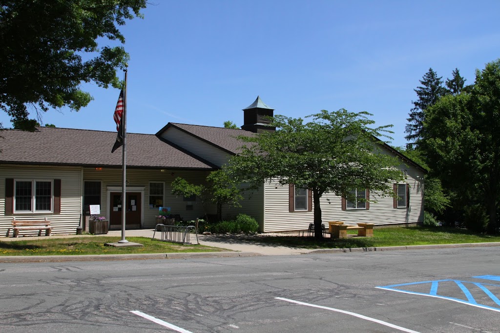 Woodbury Public Library Rushmore Memorial Branch | 16 County Rte 105, Highland Mills, NY 10930 | Phone: (845) 928-6162