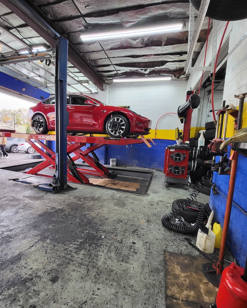 Bradley Tire Service | 523 Washington Ave, Belleville, NJ 07109 | Phone: (973) 759-1000