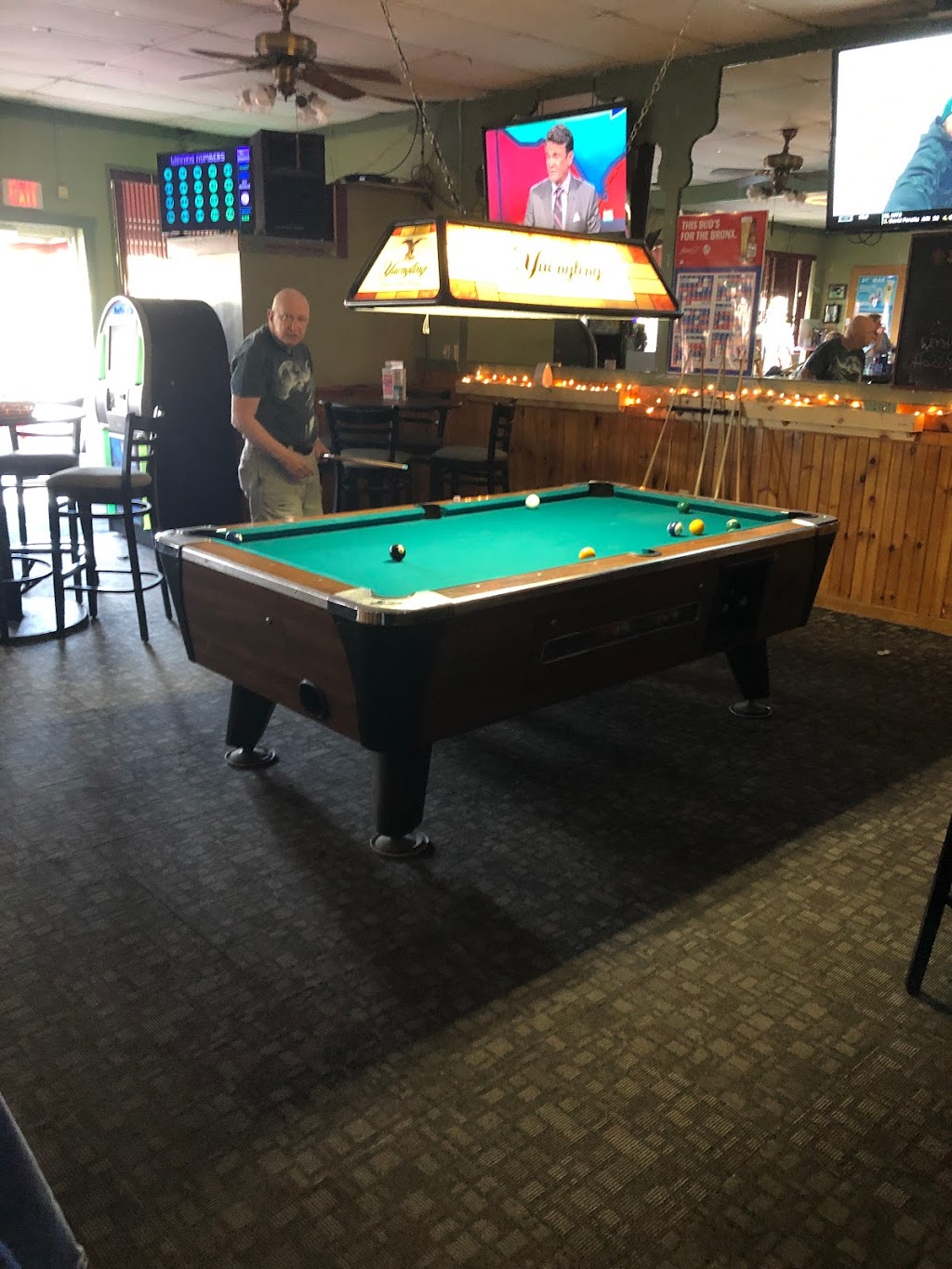 Jimmys Pub | 524 Enfield St, Enfield, CT 06082 | Phone: (860) 745-8002