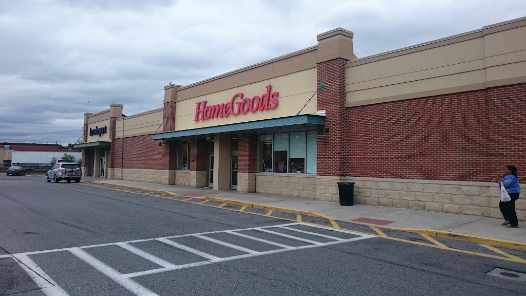 HomeGoods | 861 Pelham Pkwy, Pelham Manor, NY 10803 | Phone: (914) 636-3828