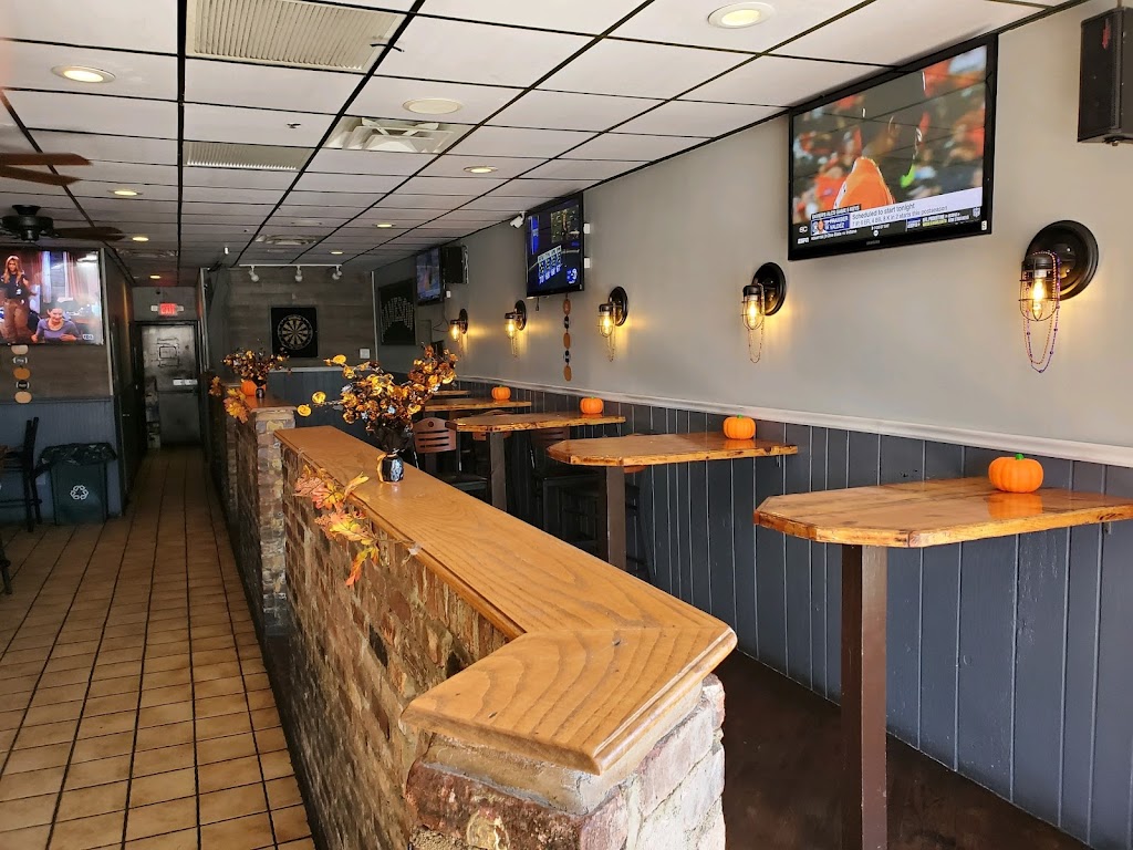 Brixx Bar and Grill | 2819 N Jerusalem Rd, East Meadow, NY 11554 | Phone: (516) 804-9954