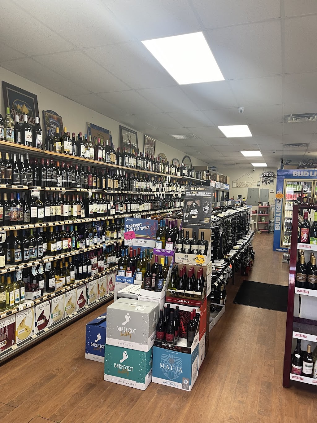 Valley Liquors | 1221 New Haven Rd, Naugatuck, CT 06770 | Phone: (203) 720-0247