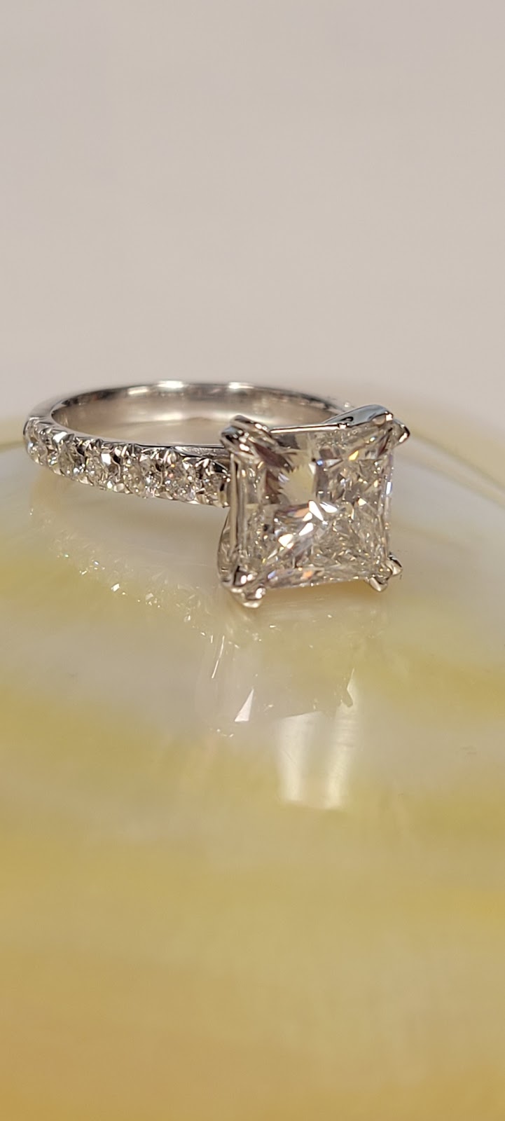 MS Jewelers | 5050 NY-17M, New Hampton, NY 10958 | Phone: (845) 374-4653