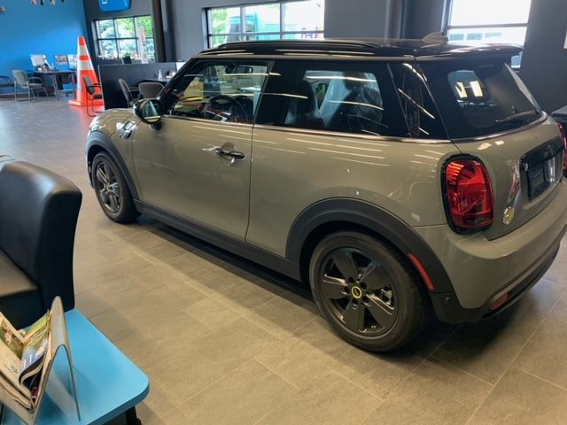 New Country MINI | 236 Reverend Moody Opas, Hartford, CT 06120 | Phone: (860) 278-7777