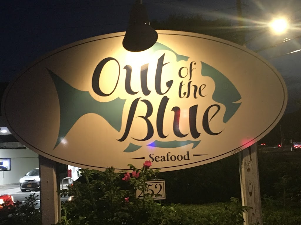 Out of the Blue Seafood | 252 E Montauk Hwy, Hampton Bays, NY 11946 | Phone: (631) 728-3474