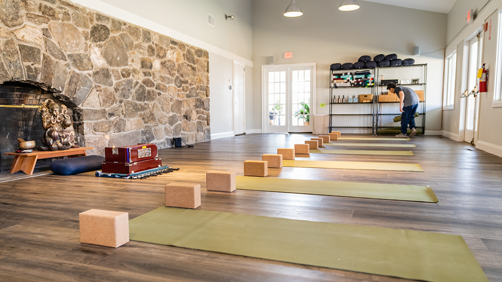 Greenwich Hot Yoga | 12 Banksville Ave, Greenwich, CT 06831 | Phone: (203) 535-4469