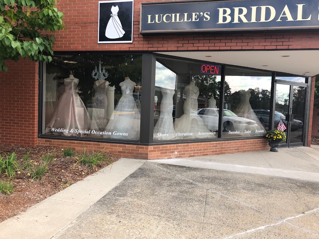 Lucilles Bridal Shop / Vals Formal Wear | 236 Boston Post Rd, Orange, CT 06477 | Phone: (203) 795-0546