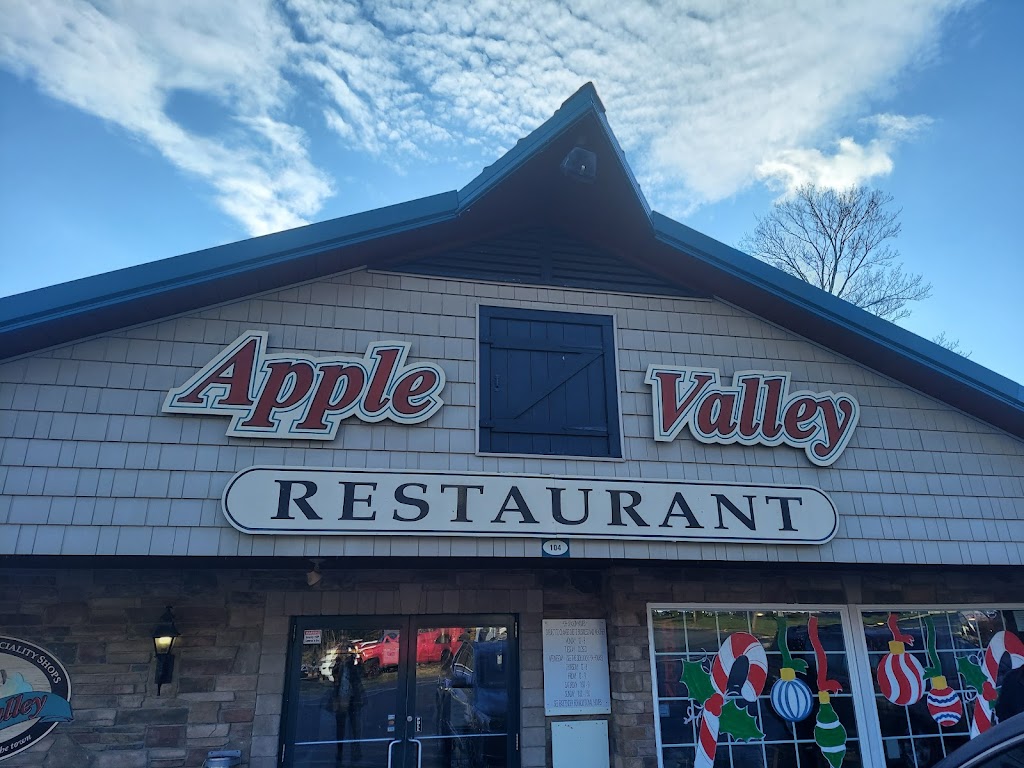 Apple Valley Family Restaurant | 104 US-6, Milford, PA 18337 | Phone: (570) 296-6831