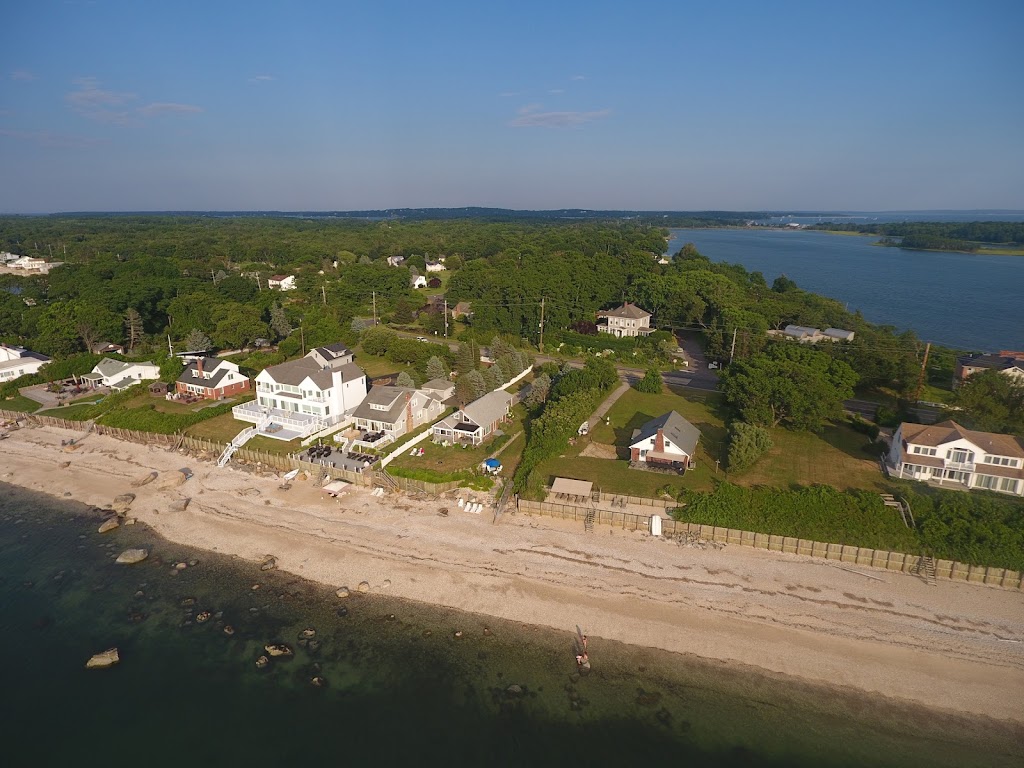 Shorecrest Bed & Breakfast | 54300 County Rd 48, Southold, NY 11971 | Phone: (631) 765-1570