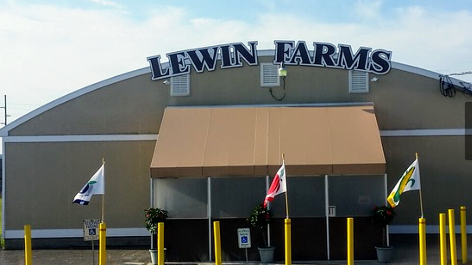 Lewin Farms | 812 Sound Ave, Calverton, NY 11933 | Phone: (631) 929-4327