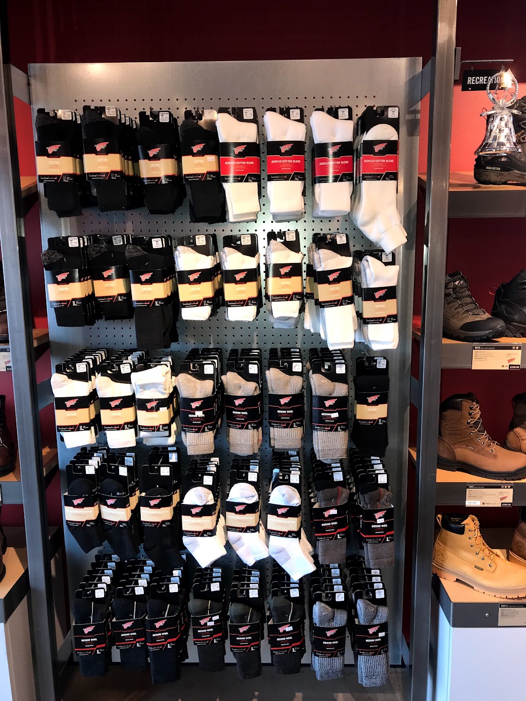 Red Wing - Dover, DE | 260 S Dupont Hwy A, Dover, DE 19901 | Phone: (302) 526-2979