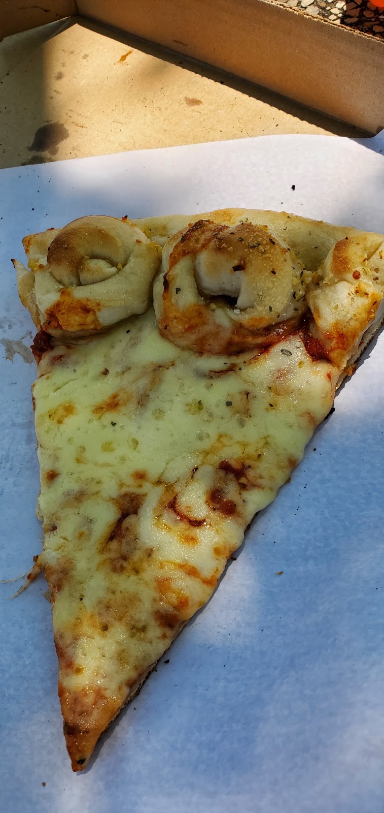 La Porta Pizza | 61 Main St, Northport, NY 11768 | Phone: (631) 262-7437