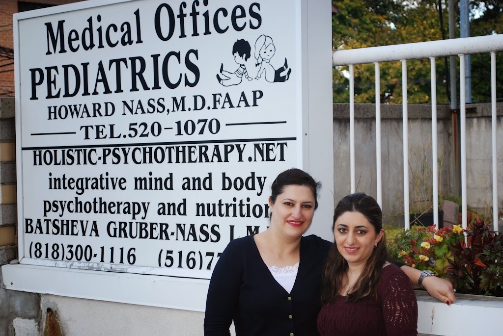 Howard Nass MD FAAP Pediatric Office | 7601 113th St, Flushing, NY 11375 | Phone: (718) 520-1070