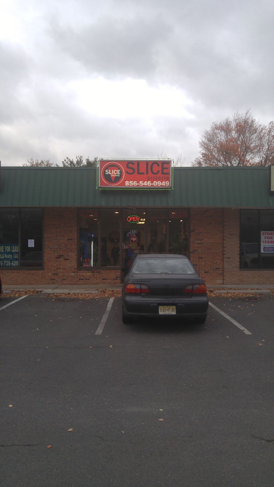 Slice Pizzeria | 653 Clements Bridge Rd, Barrington, NJ 08007 | Phone: (856) 546-0949