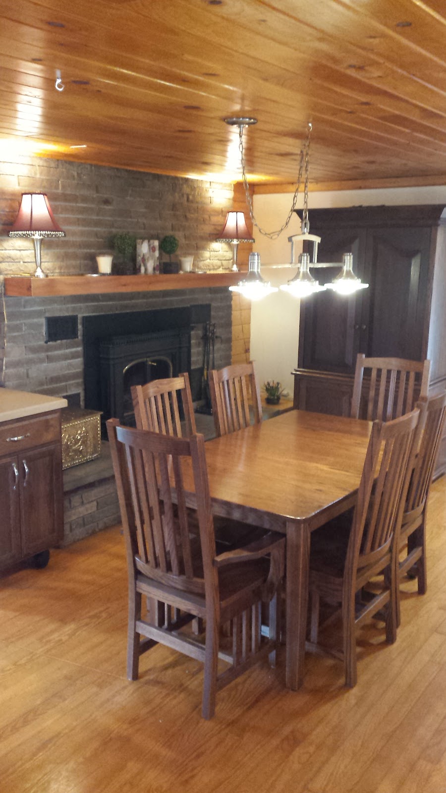 Lakeview Retreat Vacation Rental | 109 1st St, Lakeville, PA 18438 | Phone: (570) 430-1356
