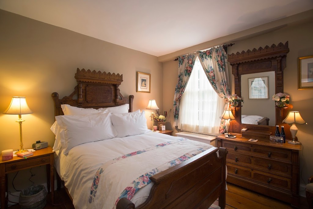 Old Drovers Inn | 196 E Duncan Hill Rd, Dover Plains, NY 12522 | Phone: (845) 832-9311