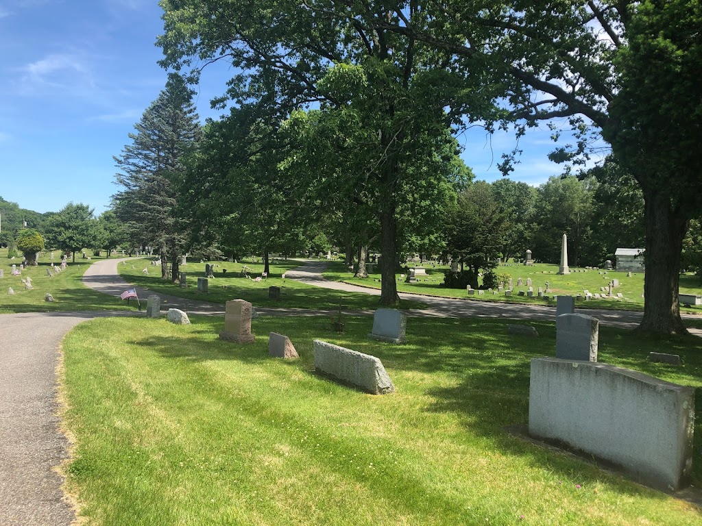 Oakwood Cemetery Inc | 304 Lexington Ave, Mt Kisco, NY 10549 | Phone: (914) 666-2536