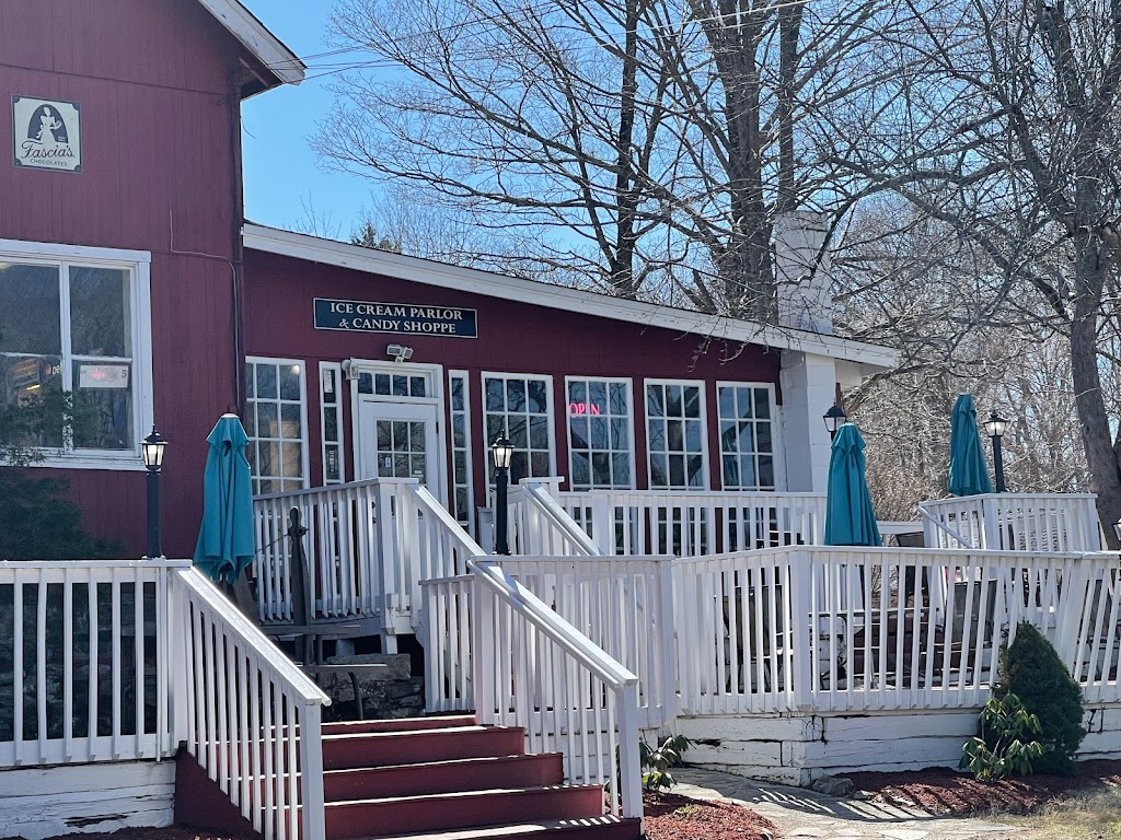 Clevelands Country Store | 655 Main St, Plymouth, CT 06782 | Phone: (860) 283-4566