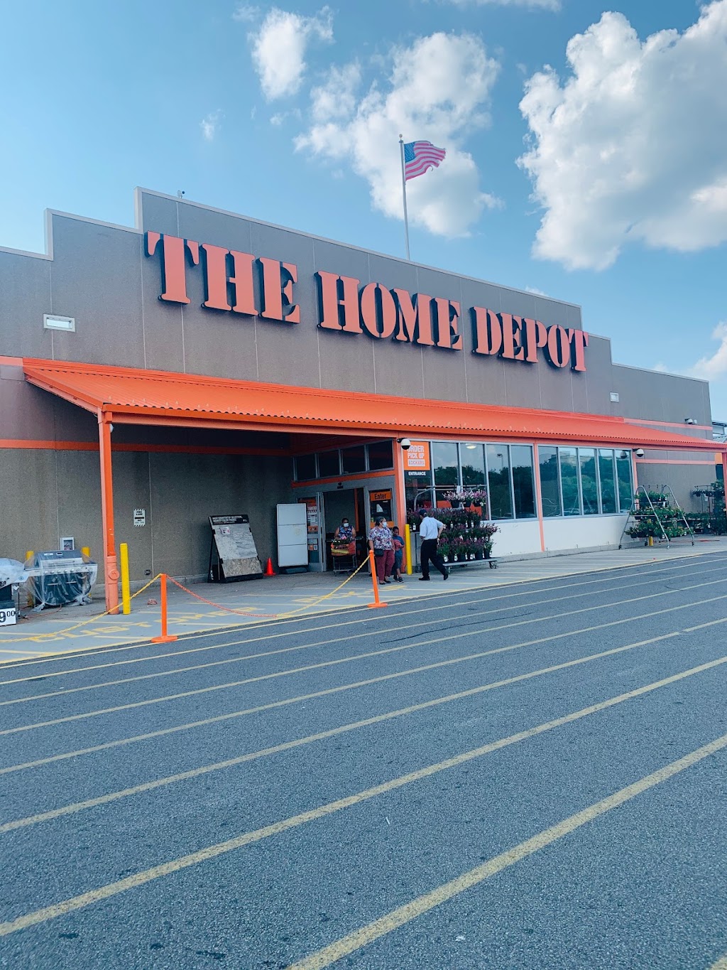 The Home Depot | 75 McLean Blvd, Paterson, NJ 07514 | Phone: (973) 357-1305