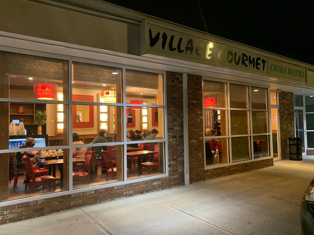 Village Gourmet Chinese Restaurant | 22 Chestnut Hill Rd, Norwalk, CT 06851 | Phone: (203) 849-8788