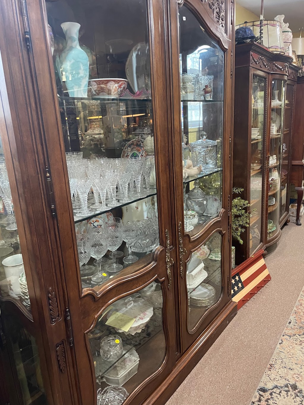 Ardmart Antiques | 1102 Naamans Creek Rd, Garnet Valley, PA 19060 | Phone: (610) 558-4411