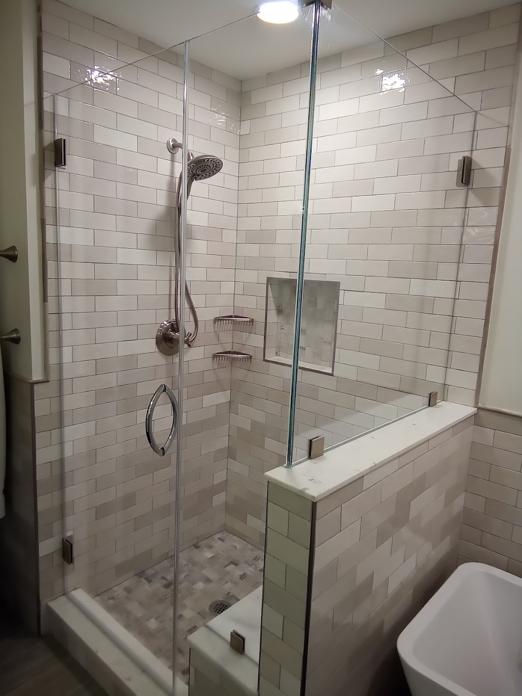 Oh My Gorgeous Shower Doors Inc. | 89 Montauk Hwy, Copiague, NY 11726 | Phone: (631) 842-2515