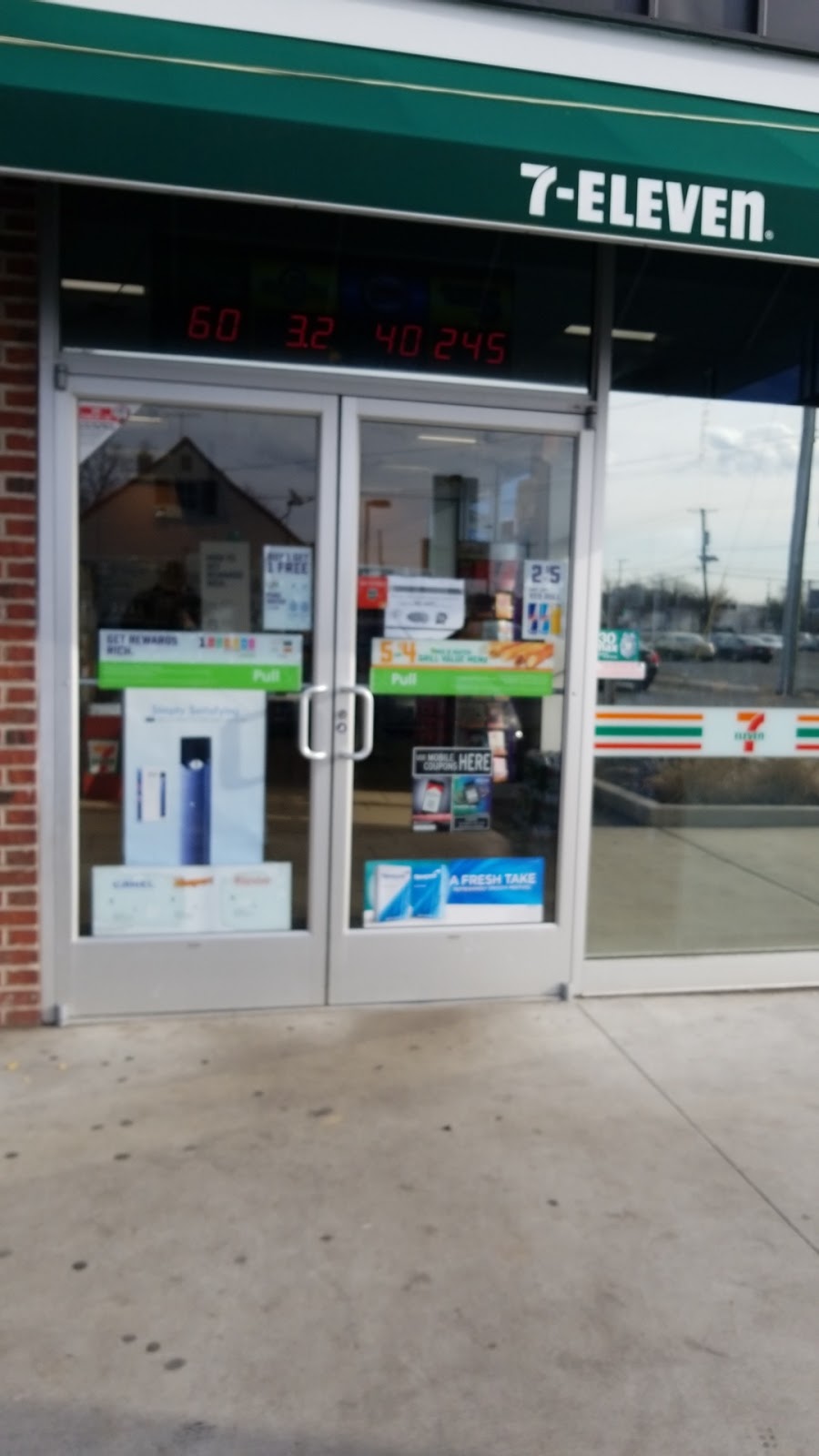 7-Eleven | 722 NJ-18, East Brunswick, NJ 08816 | Phone: (732) 254-0827