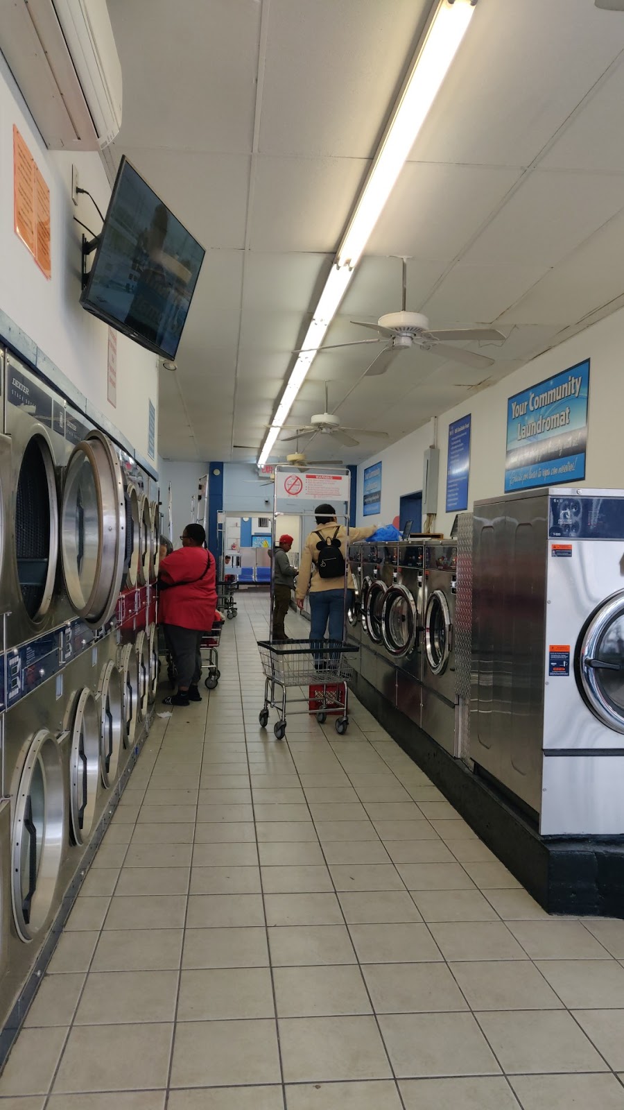 Mega-Mat Laundromat | 601 W Marshall St, Norristown, PA 19401 | Phone: (215) 766-9206