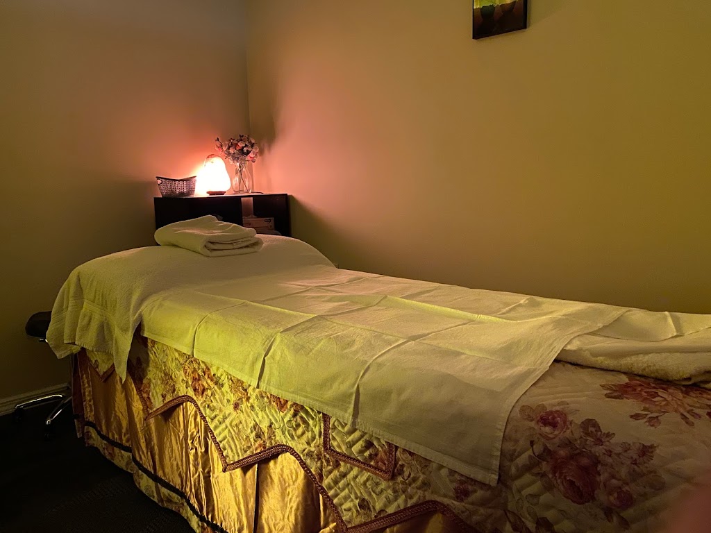 863 Foot Spa | 863 W Jericho Turnpike #4, Smithtown, NY 11787 | Phone: (347) 460-1234