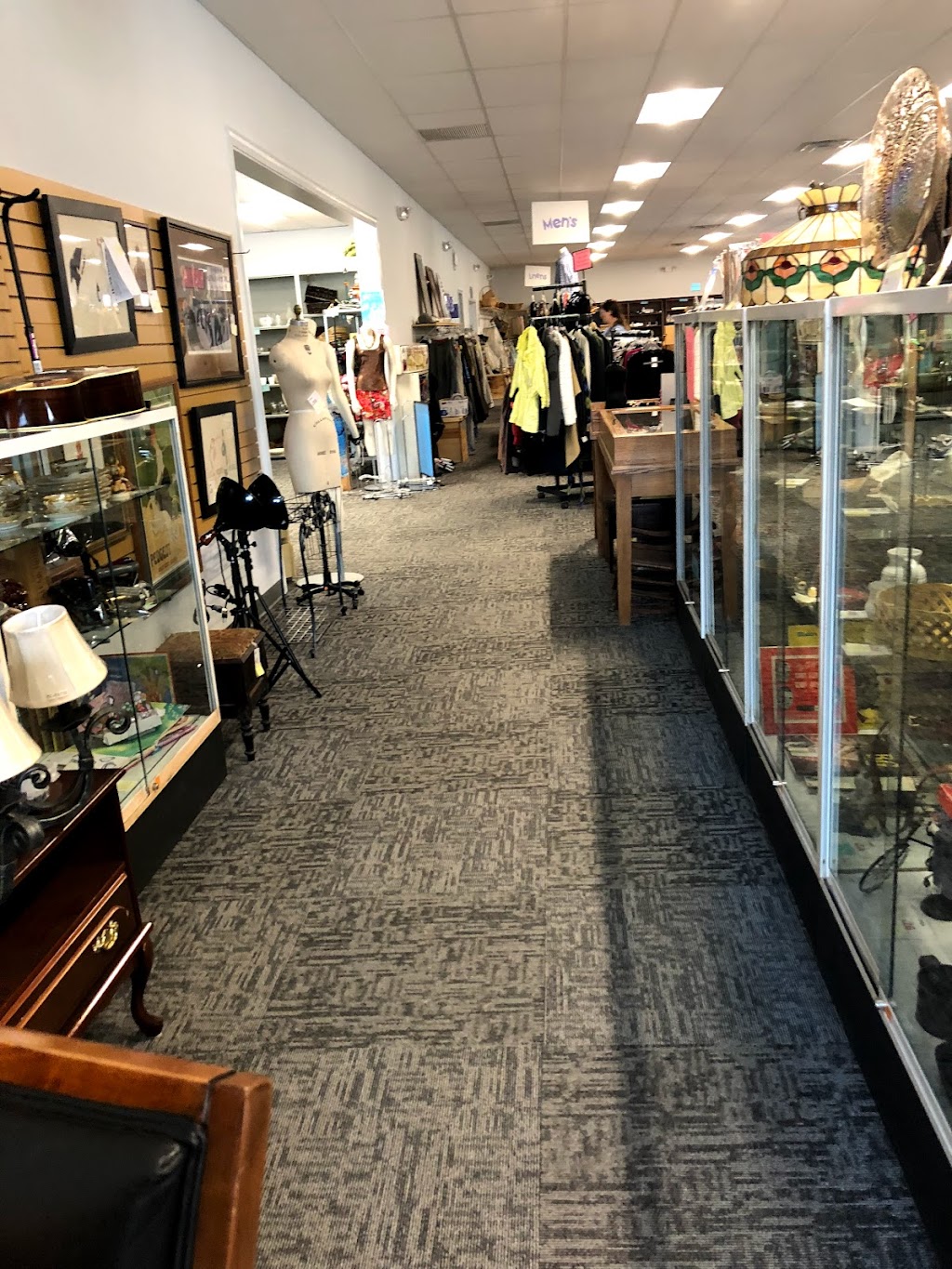Nova Thrift Shop | 2116 Broad St, Perkasie, PA 18944 | Phone: (215) 249-8000