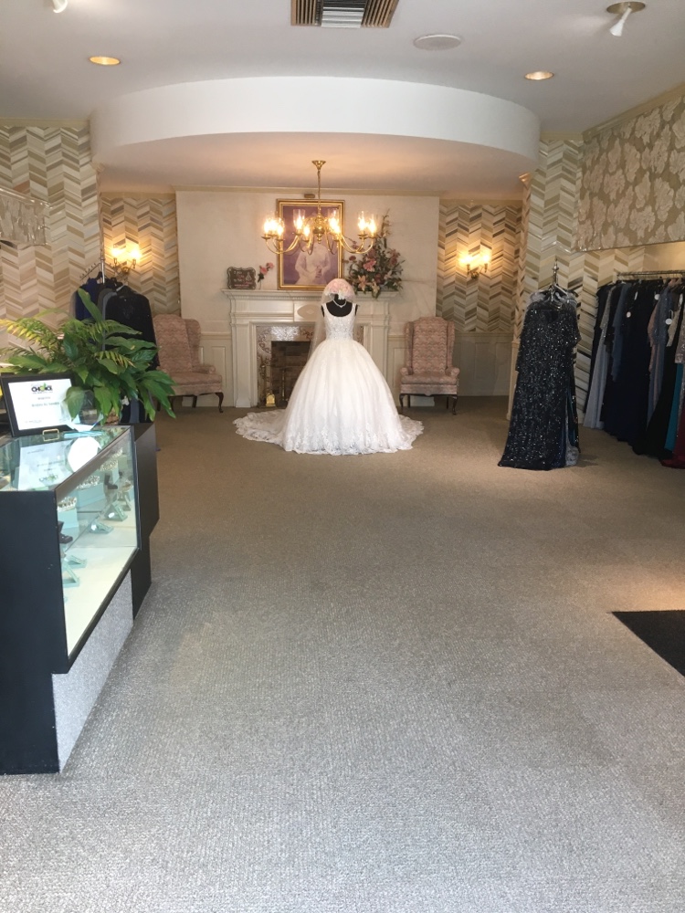 Bridals by Sandra | 56 E Lawn Rd, Nazareth, PA 18064 | Phone: (610) 759-5156