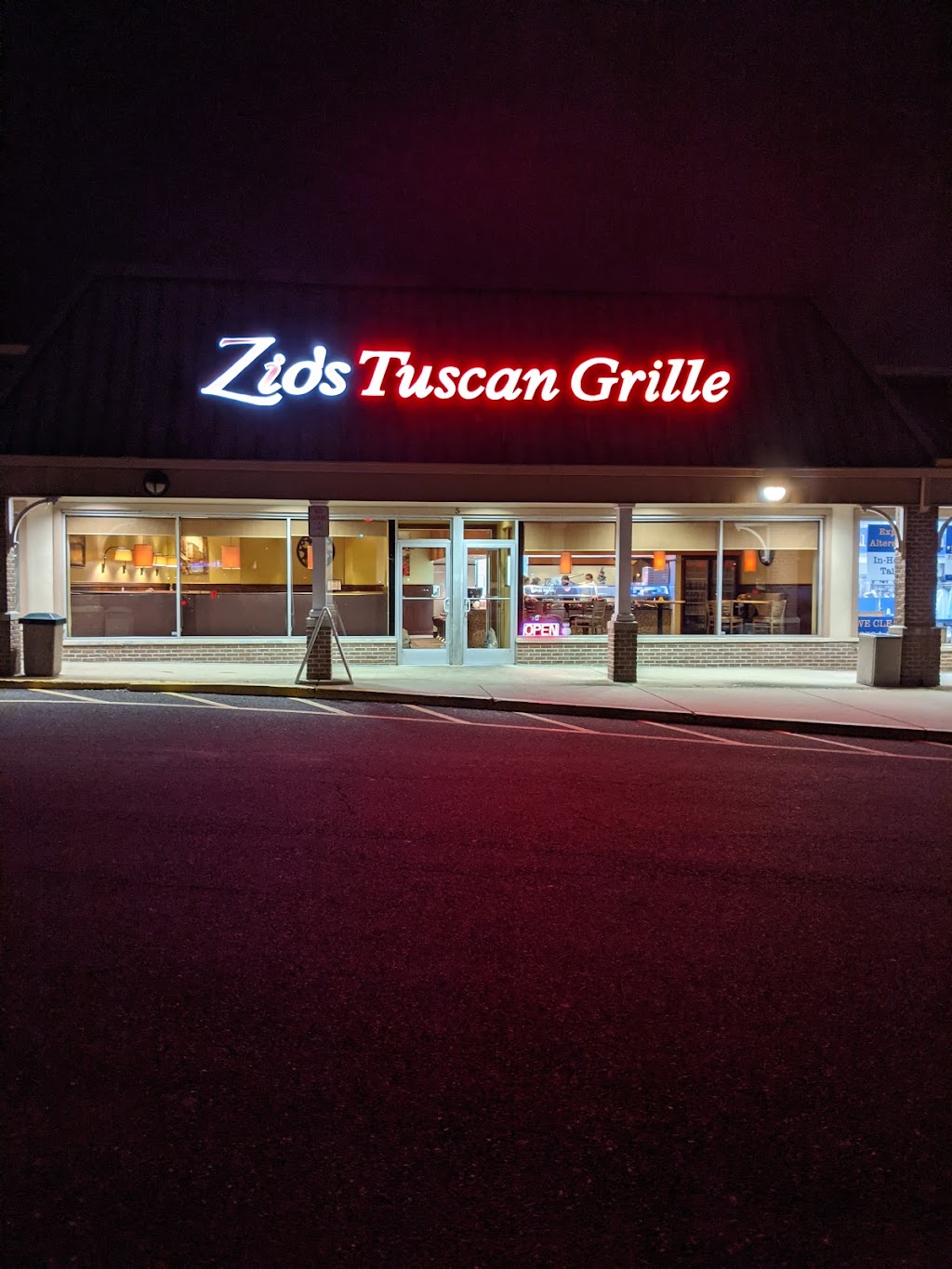 Zios Tuscan Grille | 202 US-130, Cinnaminson, NJ 08077 | Phone: (856) 303-0013