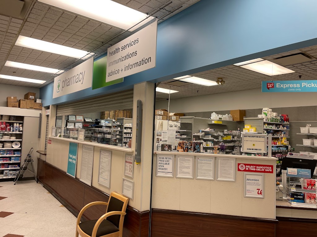 Walgreens | 2102 Montauk Hwy Ste 86, Bridgehampton, NY 11932 | Phone: (631) 537-0235