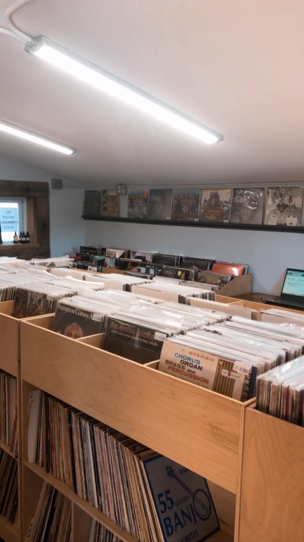 Uncle Joes Records | 6 Kirby Rd, Cromwell, CT 06416 | Phone: (860) 316-3631