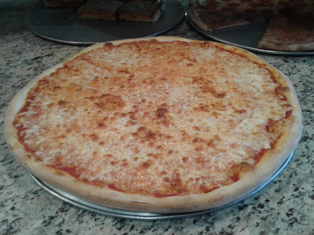Mezza Luna Pizza | 633 Milford Warren Glen Rd, Milford, NJ 08848 | Phone: (908) 995-4111