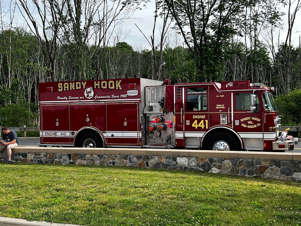 Sandy Hook Volunteer Fire & Rescue | 18-20 Riverside Rd, Sandy Hook, CT 06482 | Phone: (203) 270-4392