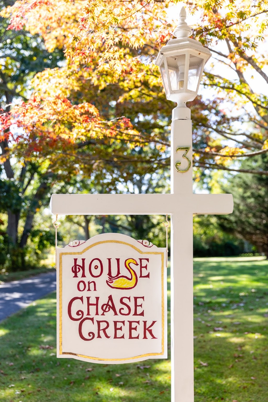 House On Chase Creek | 3 Locust Ave, Shelter Island Heights, NY 11965 | Phone: (631) 559-2296