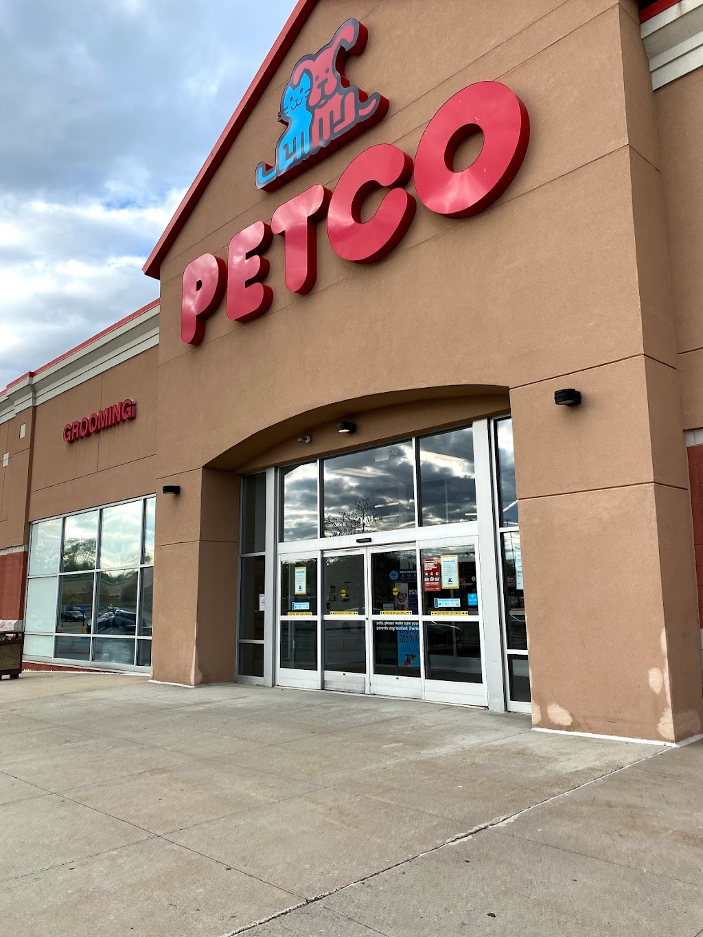 Petco | 1401-1403 Boston Post Rd, Milford, CT 06460 | Phone: (203) 878-3655