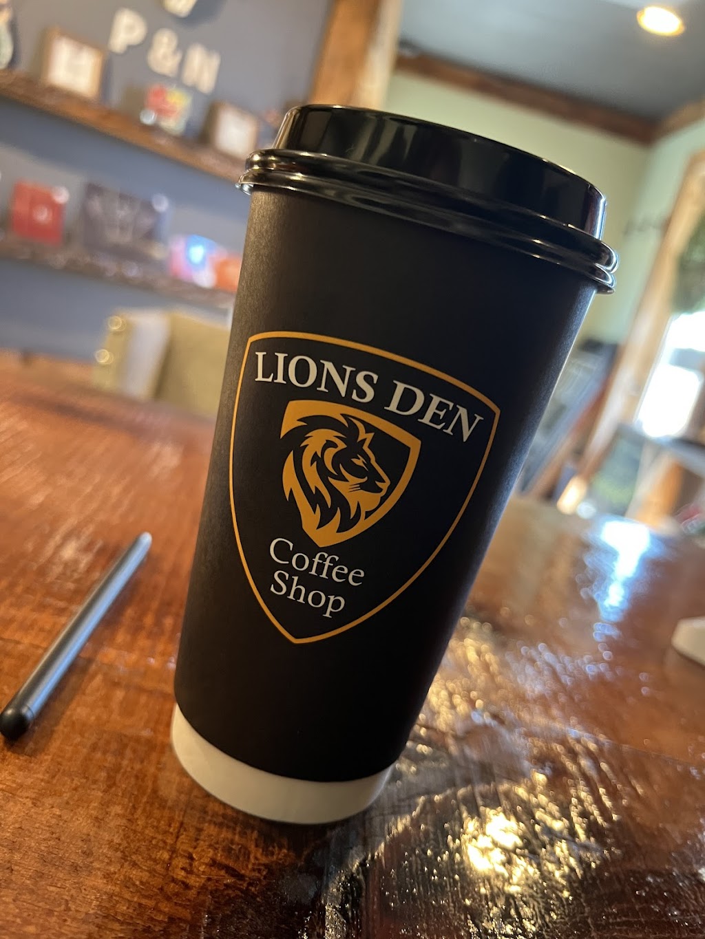 Lions Den Coffee Shop | 712 Hopmeadow St, Simsbury, CT 06070 | Phone: (860) 217-9817