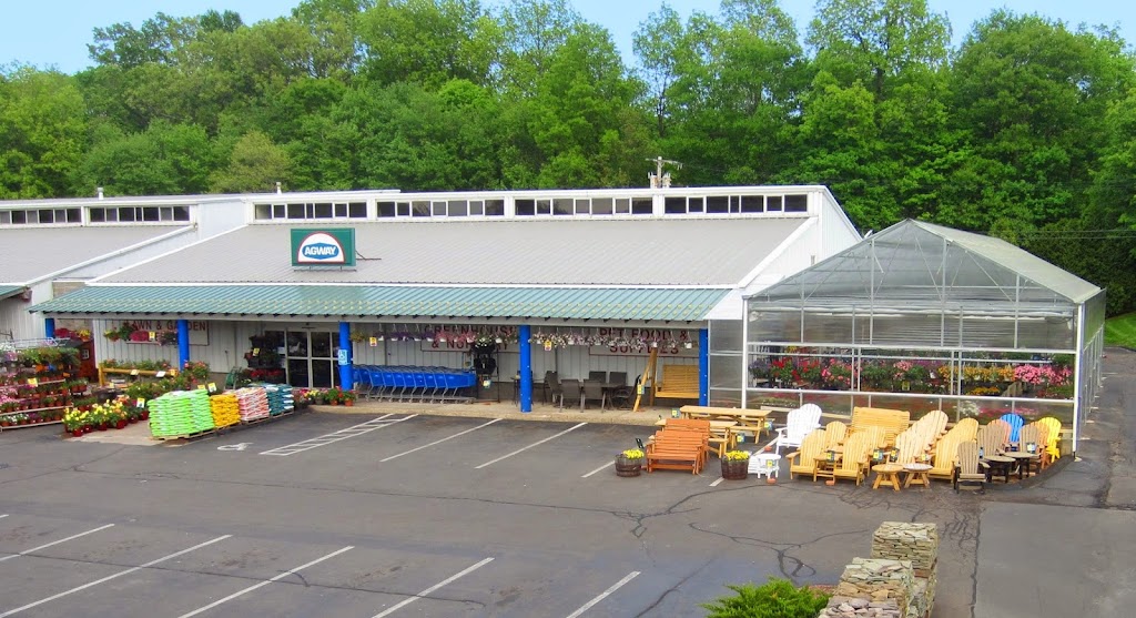 Smithland Pet & Garden Center | 11 Whitewood Ln, North Branford, CT 06471 | Phone: (203) 483-7800