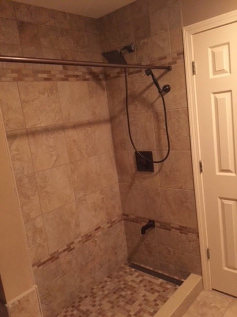 Creative Space-Shower Doors | 226 Russell St, Hadley, MA 01035 | Phone: (800) 675-8151