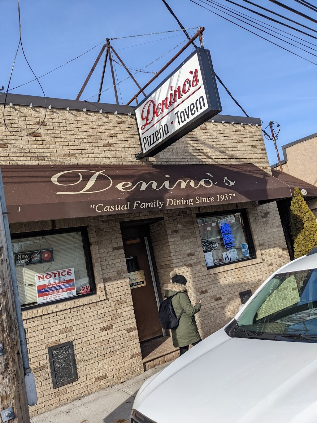 Denino’s Pizzeria & Tavern | 524 Port Richmond Ave, Staten Island, NY 10302 | Phone: (718) 442-9401