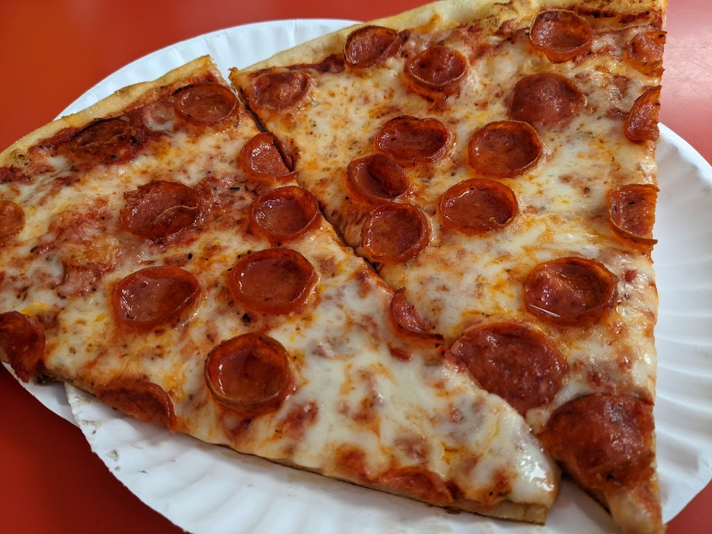 Loveys Pizza & Grill | 91 W Hanover Ave, Morris Plains, NJ 07950 | Phone: (973) 455-0677