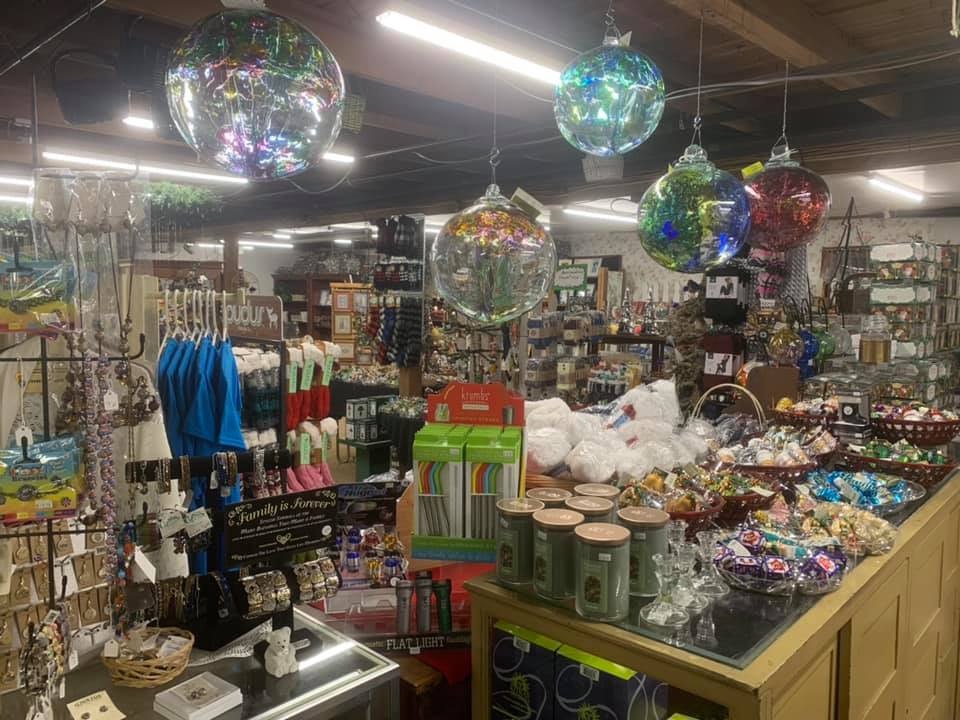 Cynthia Creations Gift Shop | 609 Laurel Rd, Moscow, PA 18444 | Phone: (570) 842-6060