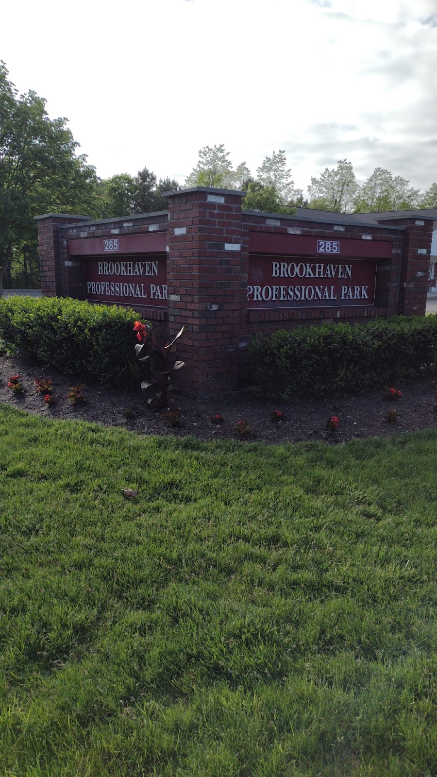 Brookhaven Professional Park | 285 Sills Rd, East Patchogue, NY 11772 | Phone: (631) 654-4800