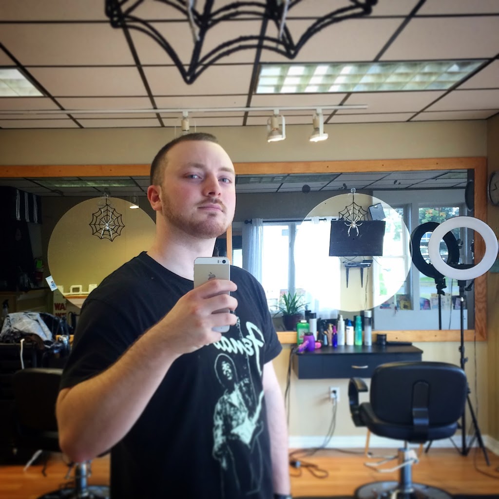Creative Cuts on 5 | 546 Enfield St, Enfield, CT 06082 | Phone: (860) 503-9355